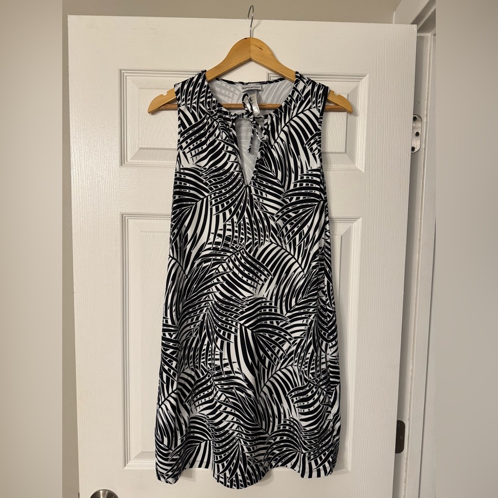 Black & White Floral Tropical Tommy Bahama Dress Size Small Petite